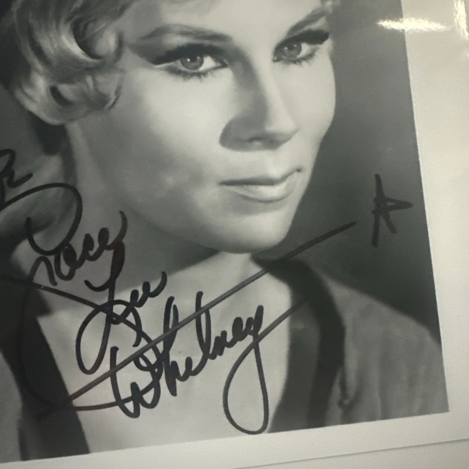 Grace Lee Whitney Star Trek Vintage Autographed Signed 8 X 10 Photo, image 3