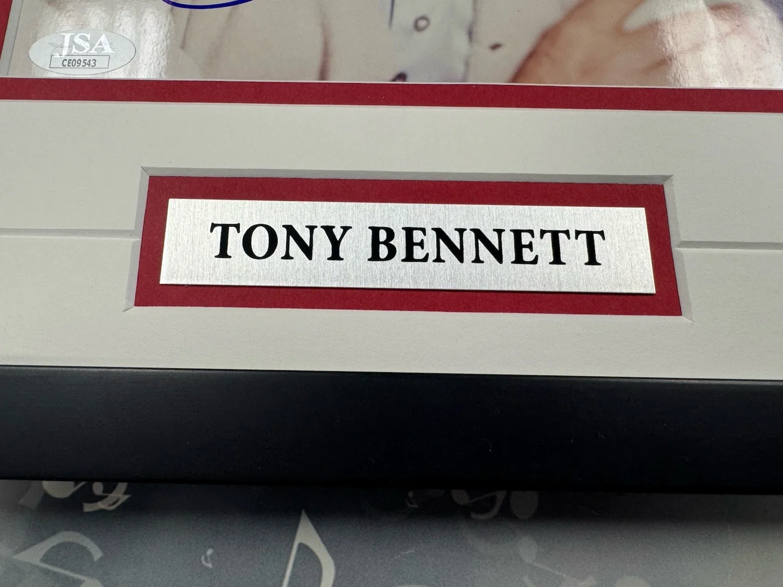 Tony Bennett Signed 8x10 Photo Jsa Auto Custom Framed Musician, image 3