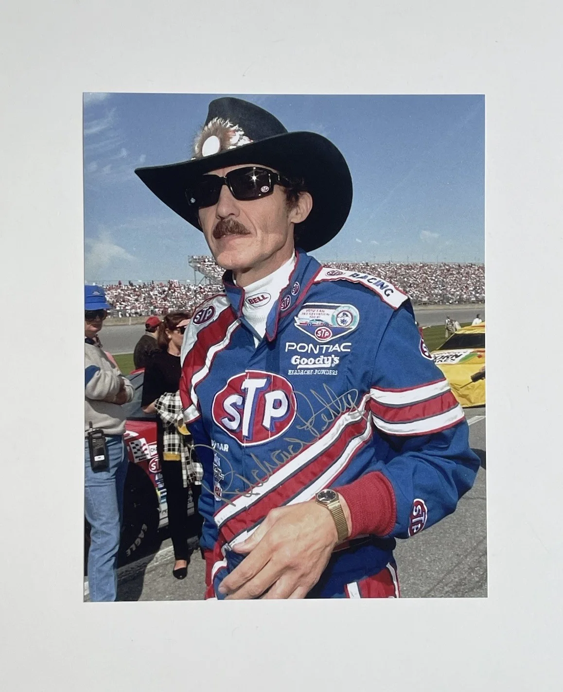 Richard Petty — Richard Petty Authentic Hand Signed 8x10 Photo Autograph Racing Driver