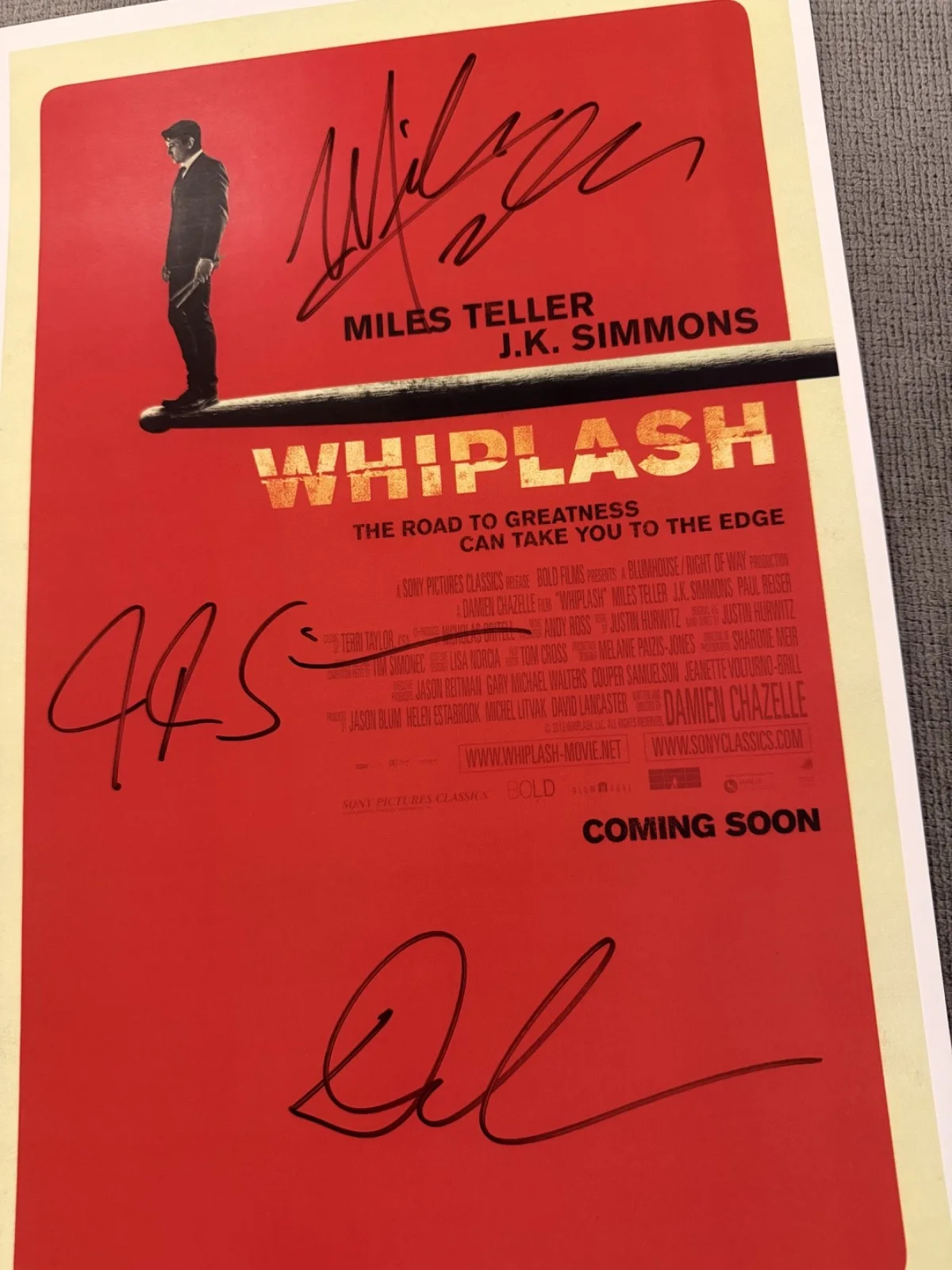 Miles Teller, J.K. Simmons, Damien Chazelle — Whiplash Hand Signed 11x17 Poster Miles Teller J.K. Simmons Damien Chazelle wCOA, изображение 2