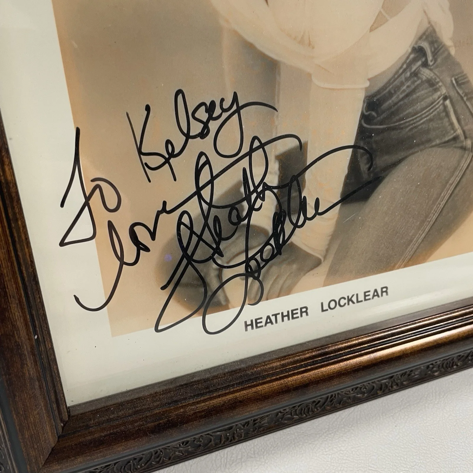 Heather Locklear — Vtg Heather Locklear Signed Photo Framed Autographed Collectible Display Actress, image 2