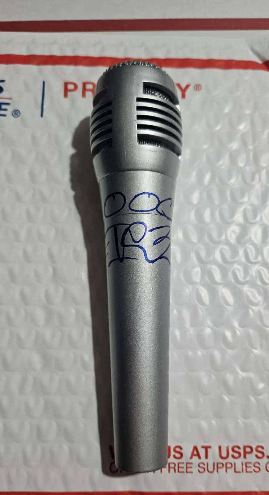 Vanilla Ice — VANILLA ICE SIGNED MICROPHONE ICE ICE BABY MIC RARE AUTO BECKETT BAS BL80934