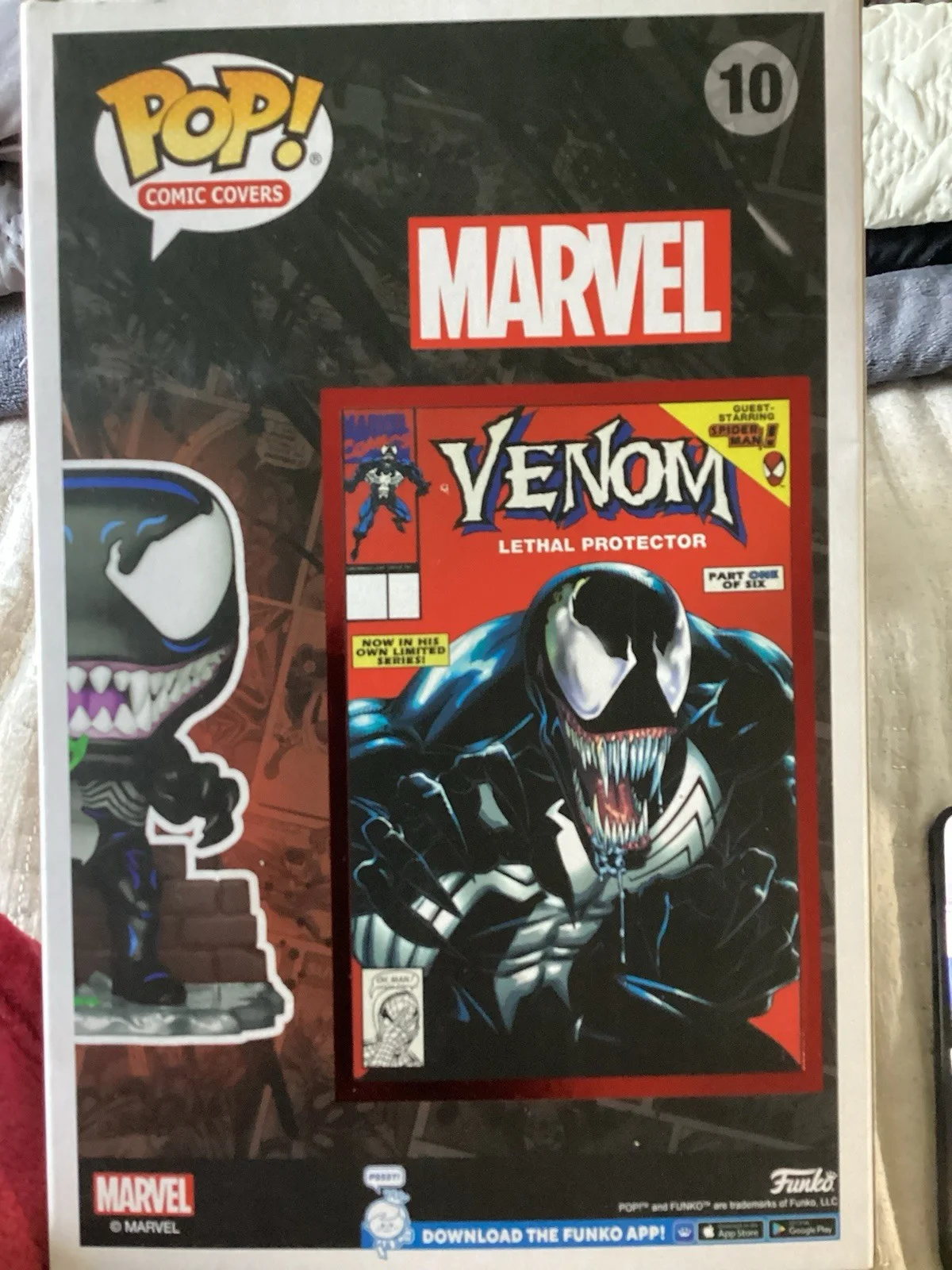 Sam DeLa Rosa — Funko Pop Comic Covers Marvel Venom #10 Glow PX Signed Sam DeLa Rosa, image 2