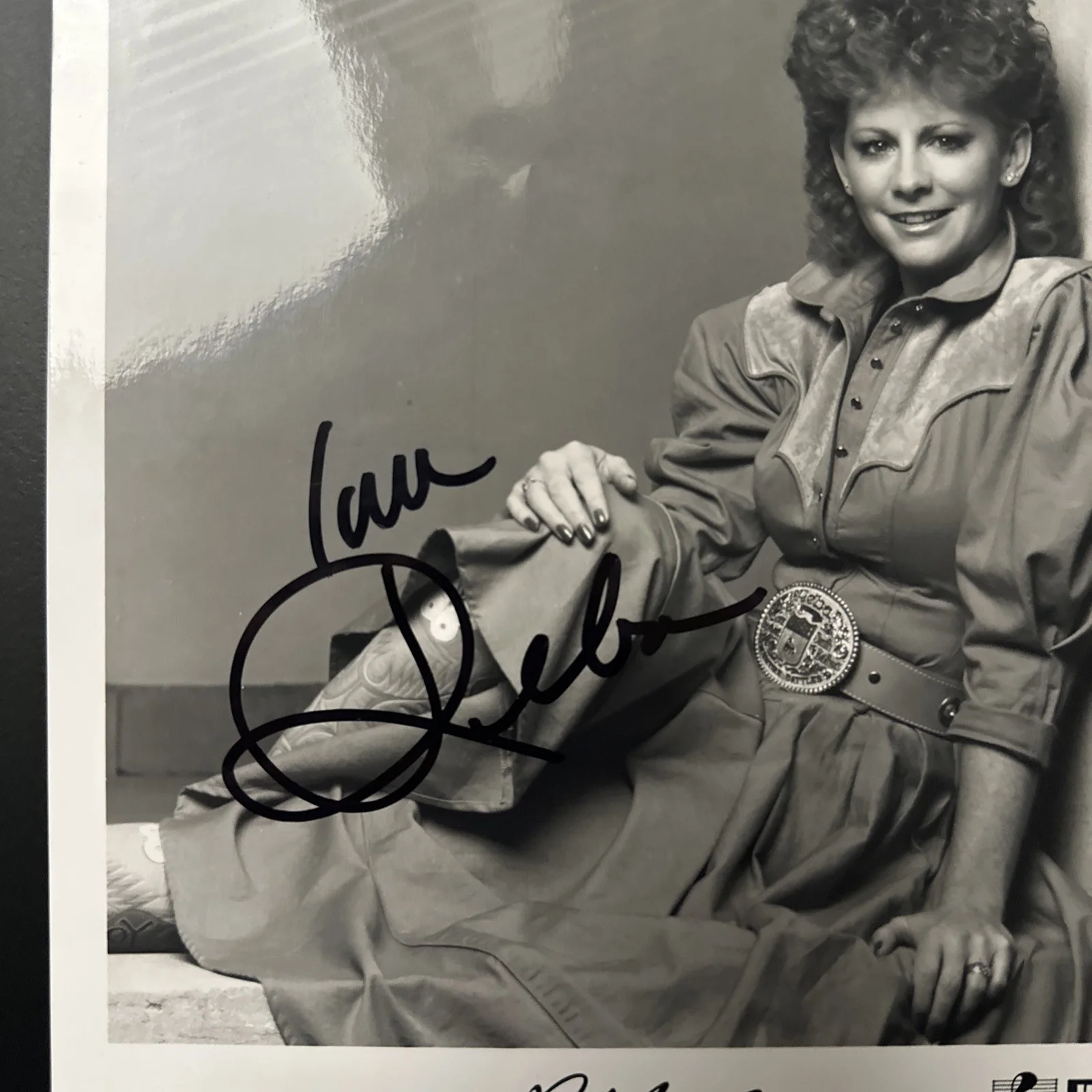 Reba Mcentire Young Vintage Autographed Signed Promo Photo, изображение 2