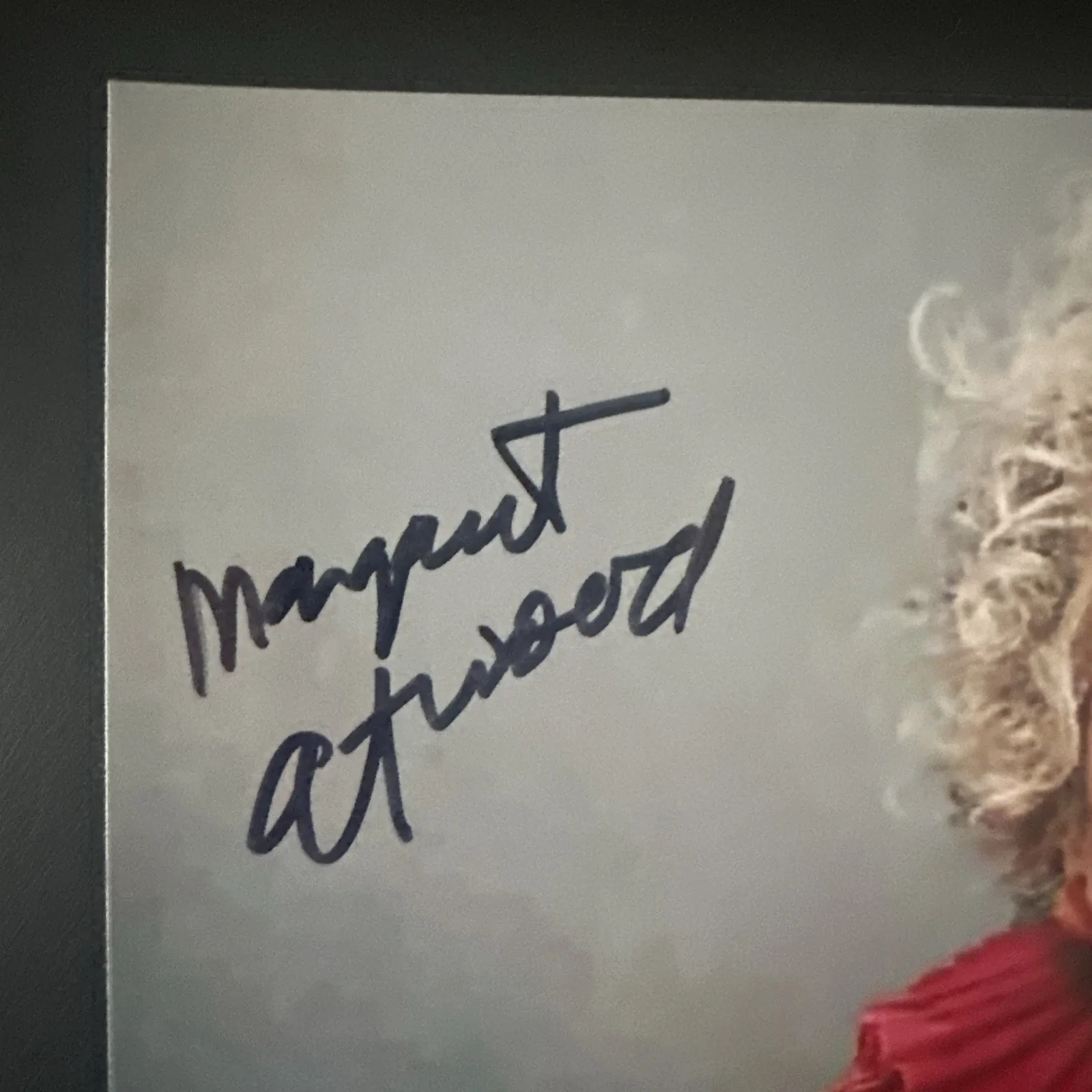 Margaret Atwood Autographed 8 X 10 Photo Signed The Handmaid’s Tale Author, изображение 2