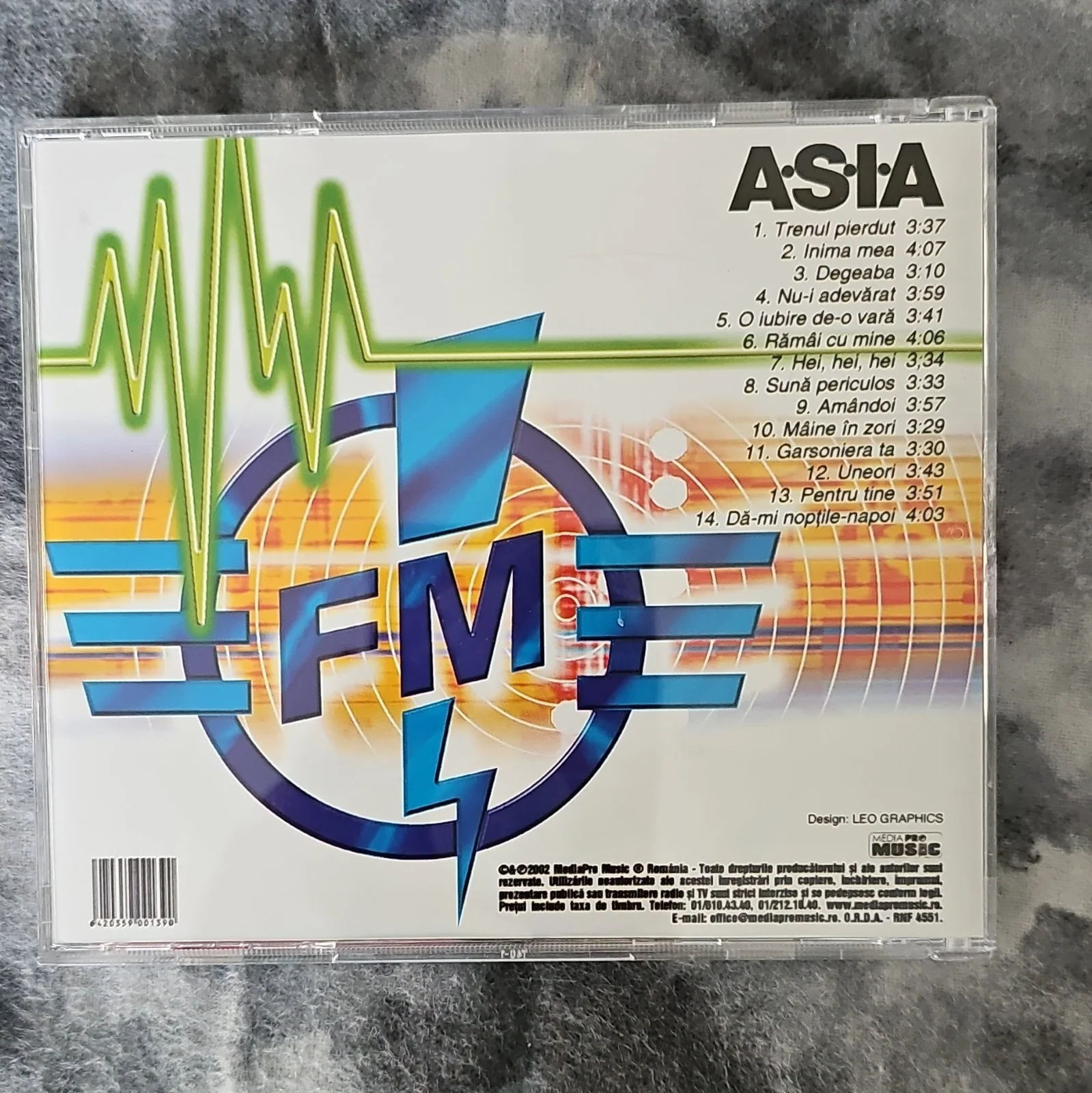 ASIA FM Autographed Original CD & Booklet Rock Pop Album Music Industry, изображение 2