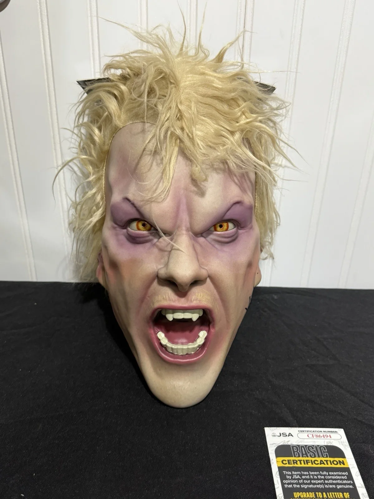 Kiefer Sutherland — Kiefer Sutherland Signed "David" Mask The Lost Boys Trick or Treat Studios JSA, image 2
