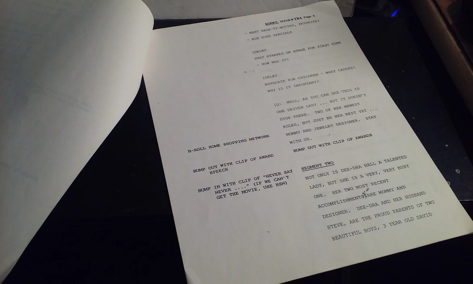 1996 Sally J Raphael show script Deidre Hall signed autographed 10pages no photo, image 2