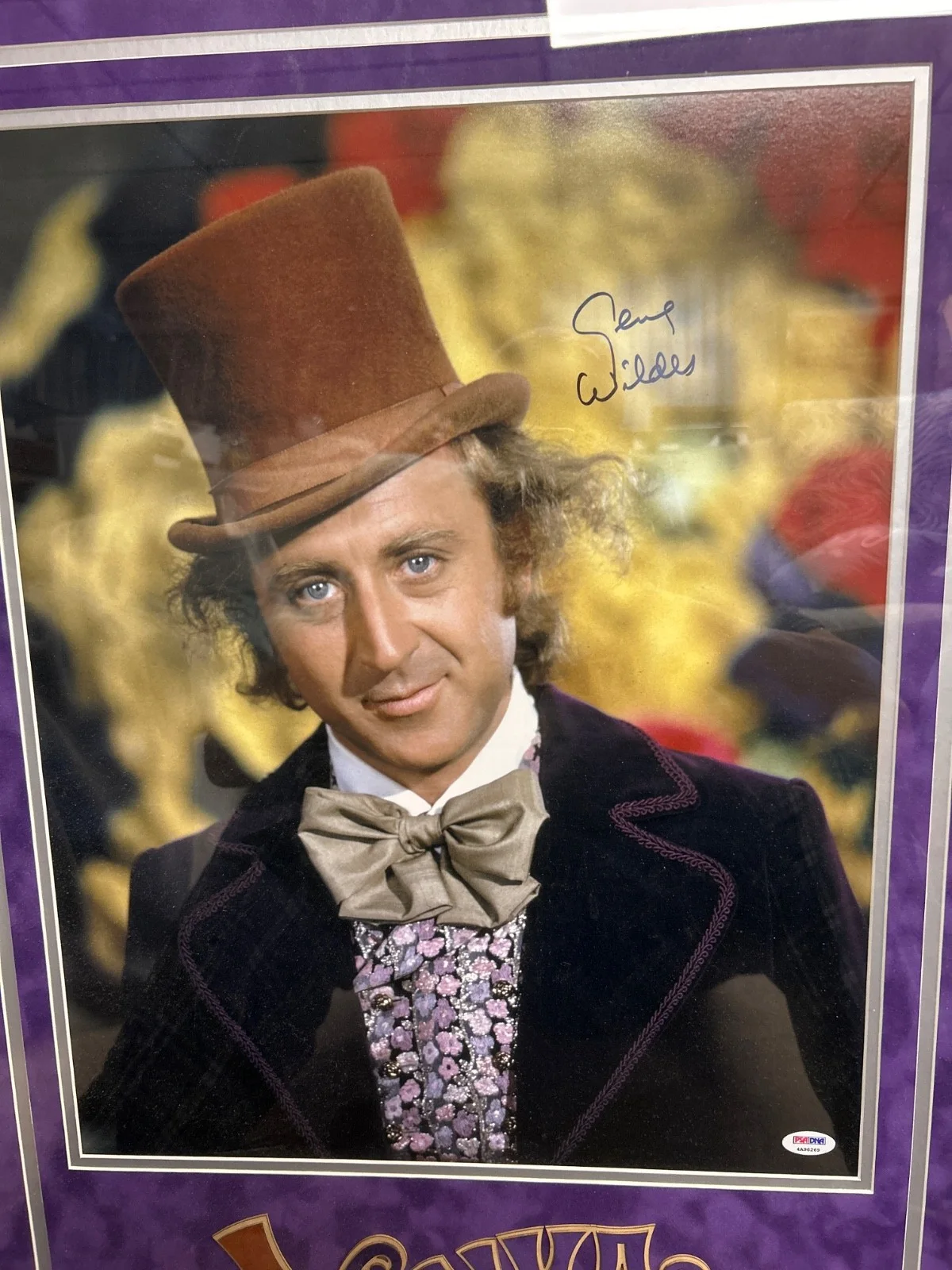 Gene wilder — Rare Large Framed 25”x 34” Wonka Gene Wilder, "Autographed" (PSA/DNA) Photo, image 2