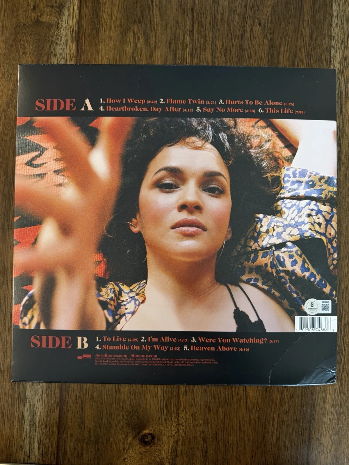 ‘Norah Jones’ Signed Autographed ‘Pick Me Up Off The Floor’ Vinyl Album Beckett, изображение 3