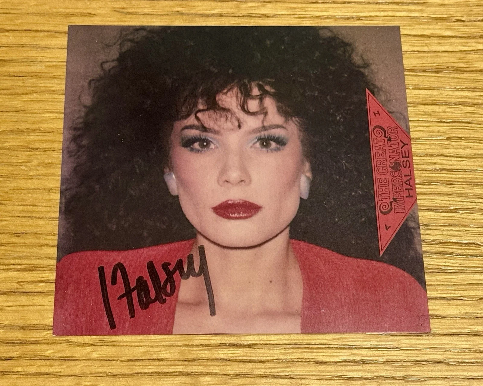 SIGNED Halsey The Great Impersonator 80’s Edition CD Autographed Art Card, изображение 3