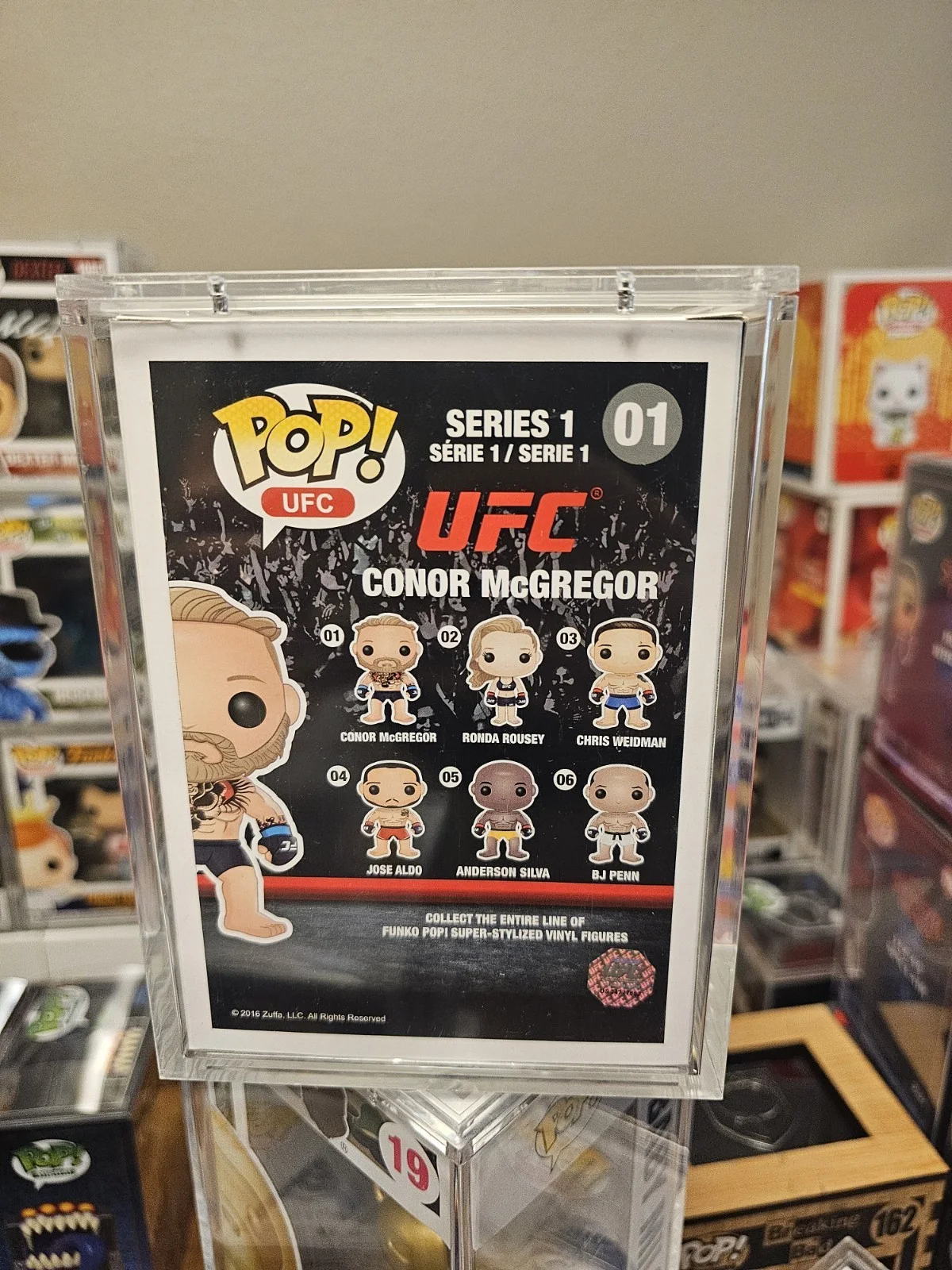 Conor McGregor — Conor McGregor Autographed Green UFC Funko Beckett COA with Hard Case, изображение 5