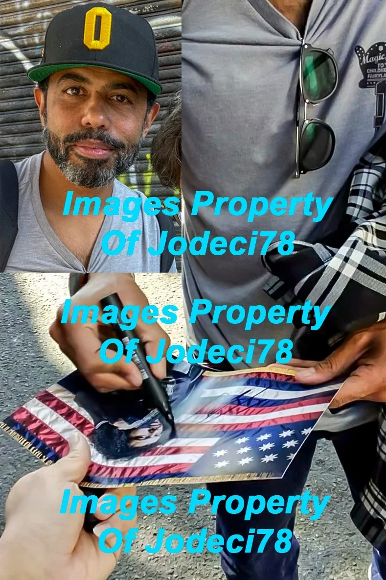 Daveed Diggs — Daveed Diggs Signed HAMILTON Lafayette / Jefferson 8x10 Photo EXACT Proof ACOA F, image 3