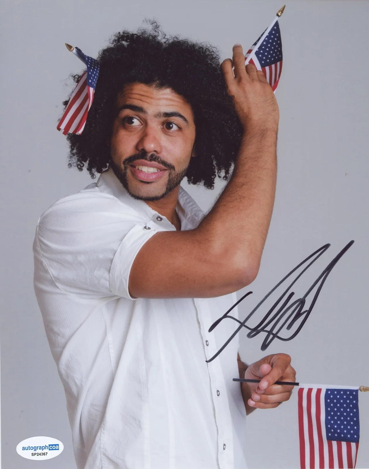 Daveed Diggs — Daveed Diggs THE BOYS OH FATHER Star Signed 8x10 Photo EXACT Proof ACOA C, image 2