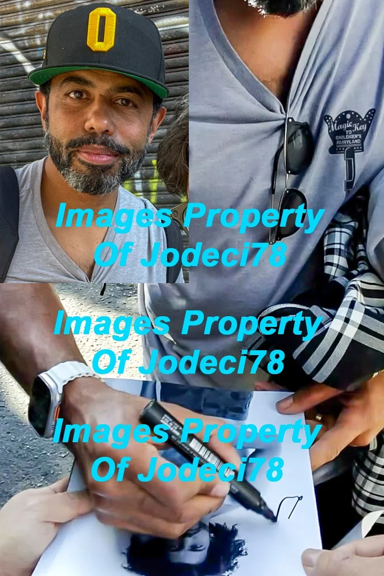 Daveed Diggs — Daveed Diggs THE BOYS OH FATHER Signed Shirtless 8x10 Photo EXACT Proof ACOA A, изображение 3