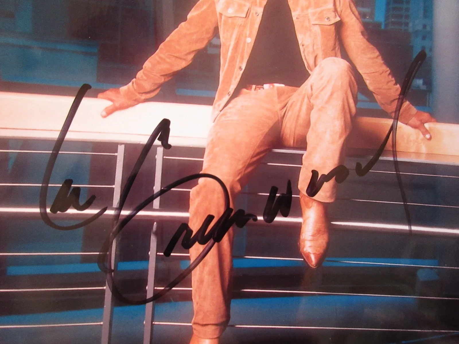 LEE GREENWOOD SIGNED "STRONGER THAN TIME" 2003 CURB 8"x10" COLOR PUBLICITY PHOTO, изображение 2