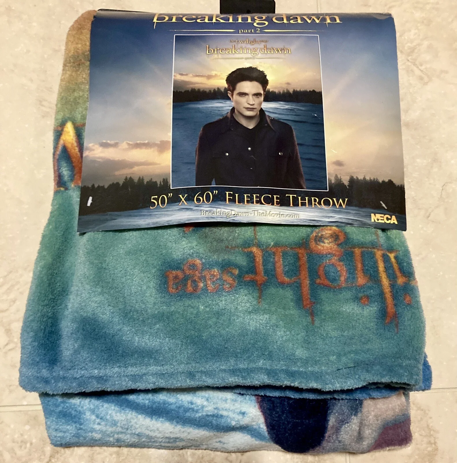 The Twilight Saga ~ Breaking Dawn Part 2 ~ 50” X 60” Fleece Throw ~ New With Tag, изображение 2