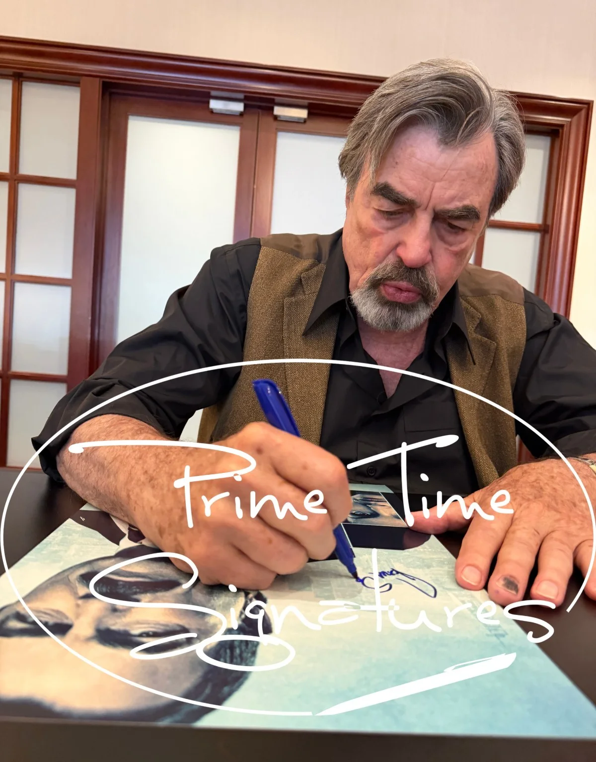Tom Selleck — Tom Selleck Signed 12x18 Photo Blue Bloods Authentic Autograph Beckett Witness, изображение 2