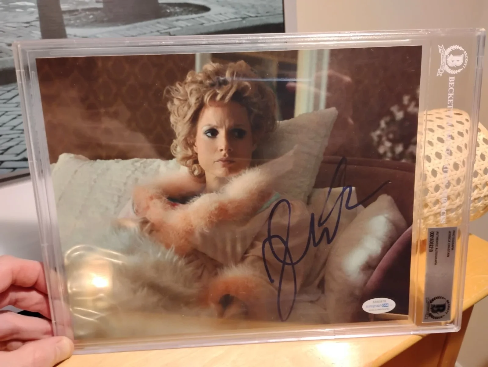 Jessica Chastain — Jessica Chastain Signed Autographed 8x10 Photo Beckett BAS COA & Encased