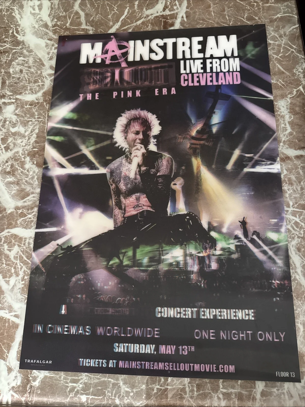 MACHINE GUN KELLY SIGNED MAINSTREAM SELLOUT 11x17 ALBUM POSTER MGK, изображение 2