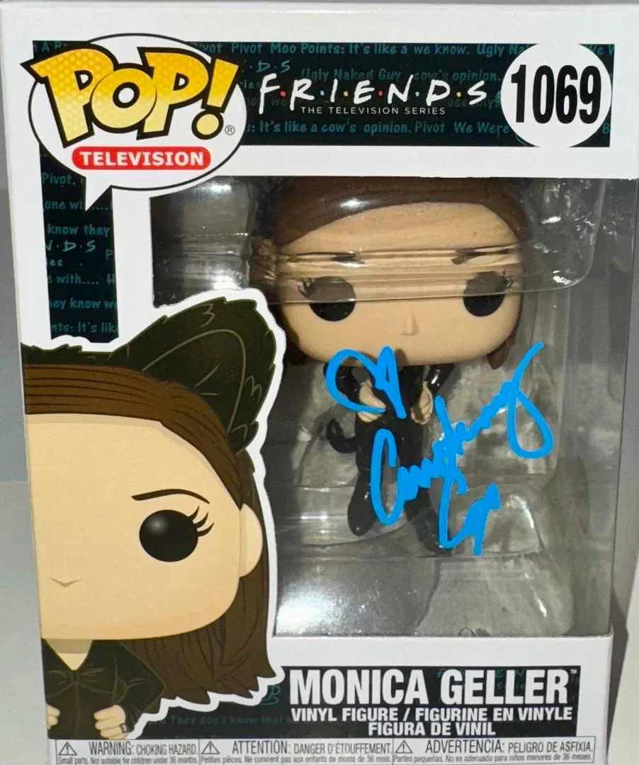 Courtney Cox — Courtney Cox Signed Funko #1069 "Monica Geller" Friends (Blue Ink) - Beckett COA, изображение 2