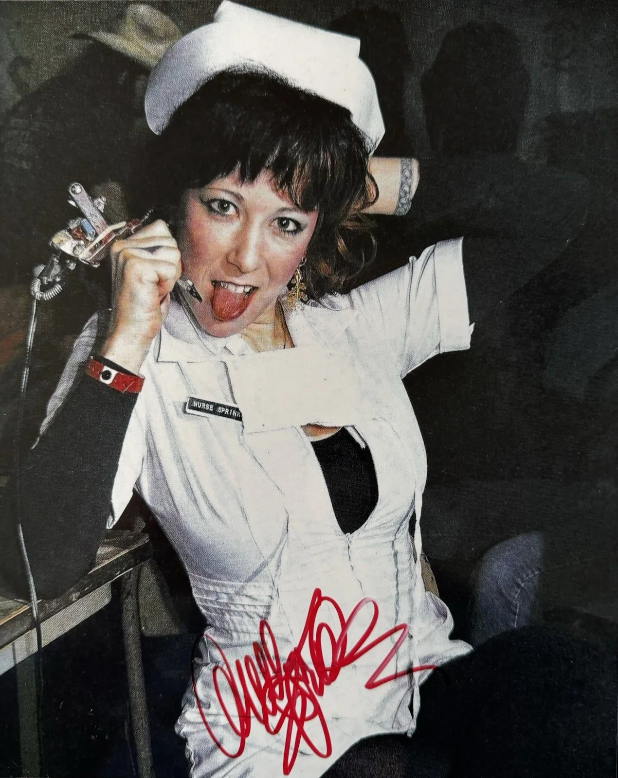 ANNIE SPRINKLE — ANNIE SPRINKLE SIGNED 8X10 PHOTO XXX LEGEND YOUNG NURSES IN LOVE AUTOGRAPH SEXY