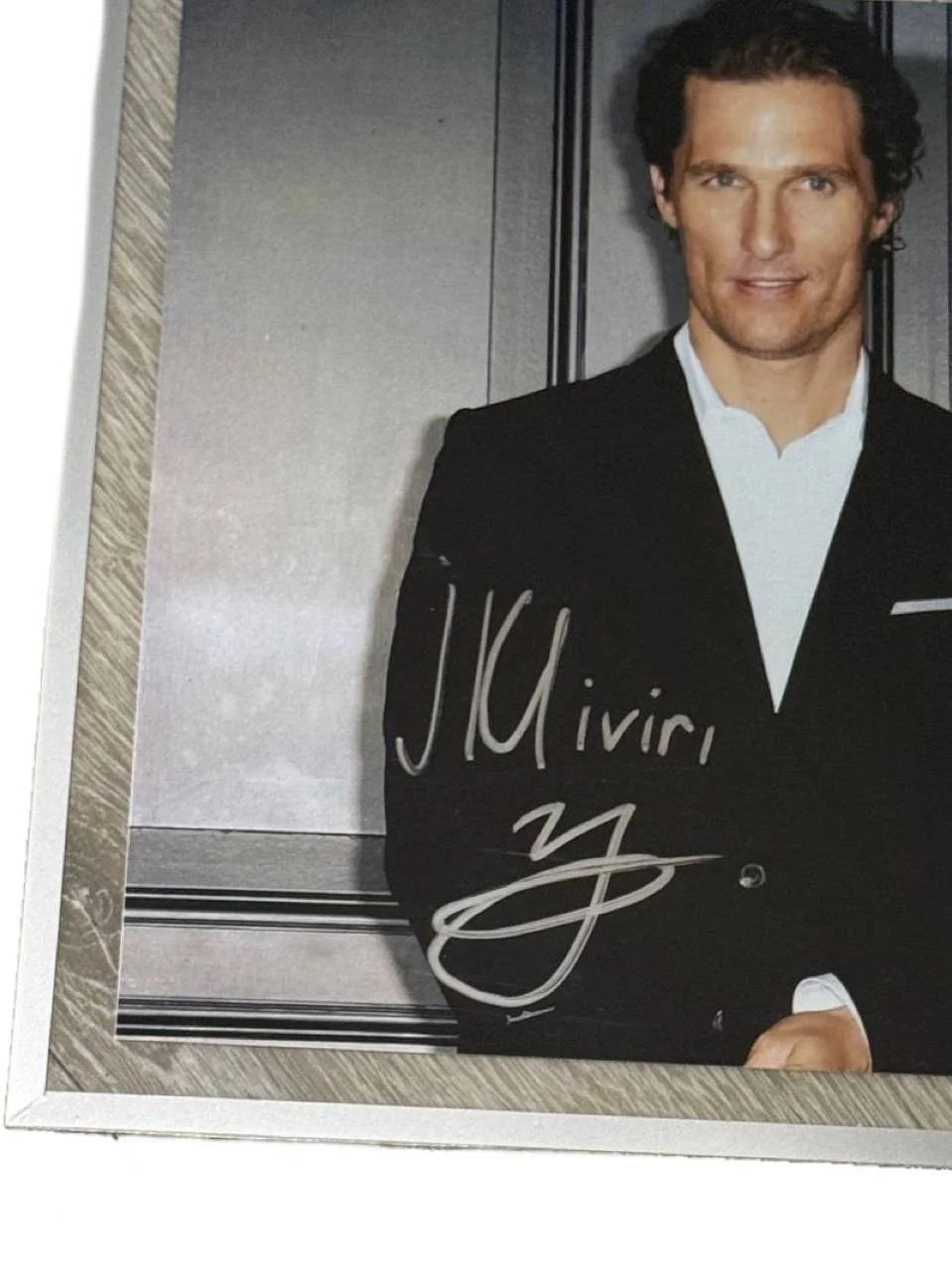 Matthew McConaughey Hand Signed Photo 8x10 with BECKETT COA, изображение 2