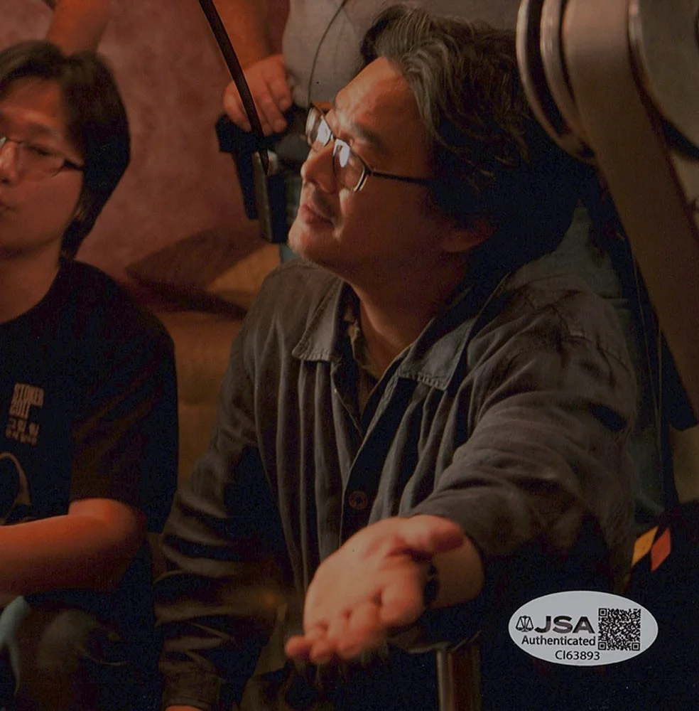 PARK CHAN-WOOK — Park Chan-Wook signed 8x10 Photo EXACT PROOF i NO OTHER CHOICE Director JSA COA, изображение 3