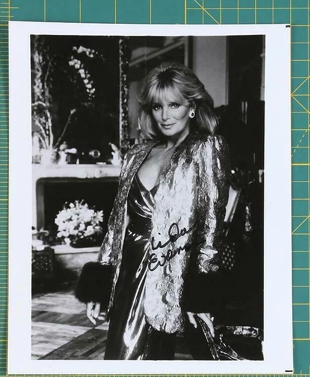 Linda Eban — Linda Evans ( Dynasty Actress) Signed Autographed Photo Authentic 8x10 B & W