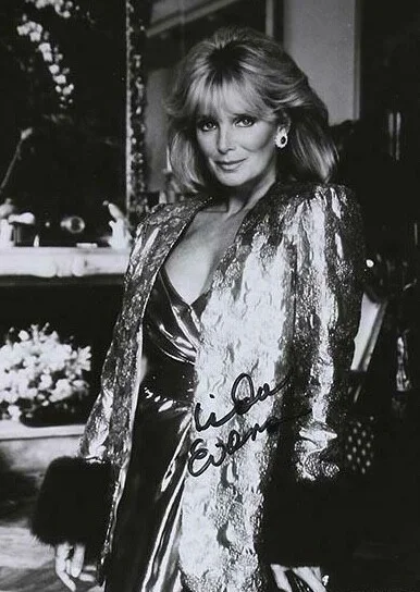 Linda Eban — Linda Evans ( Dynasty Actress) Signed Autographed Photo Authentic 8x10 B & W, изображение 3