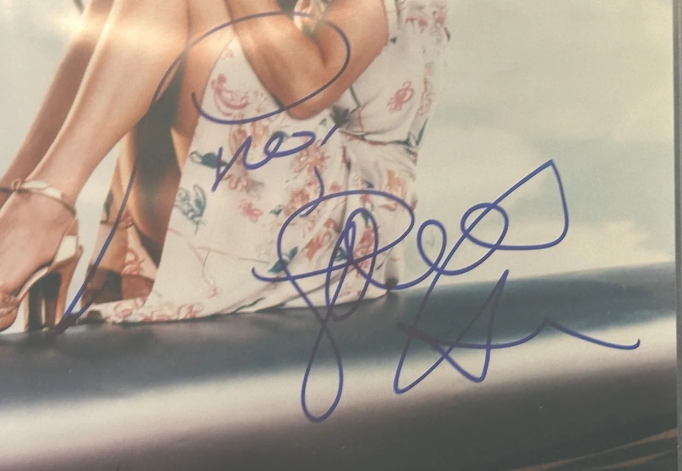 GOLDIE HAWN — GOLDIE HAWN Signed 8 X 10 PHOTO Beckett Encapsulated, изображение 3