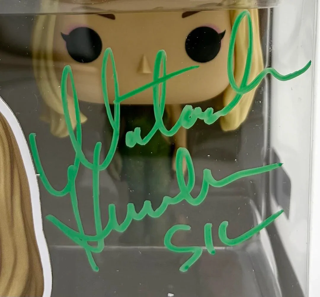 Natasha Henstridge — Natasha Henstridge signed "Sil" Funko #1906 (Species) - OC Celebrity Marketing, изображение 2