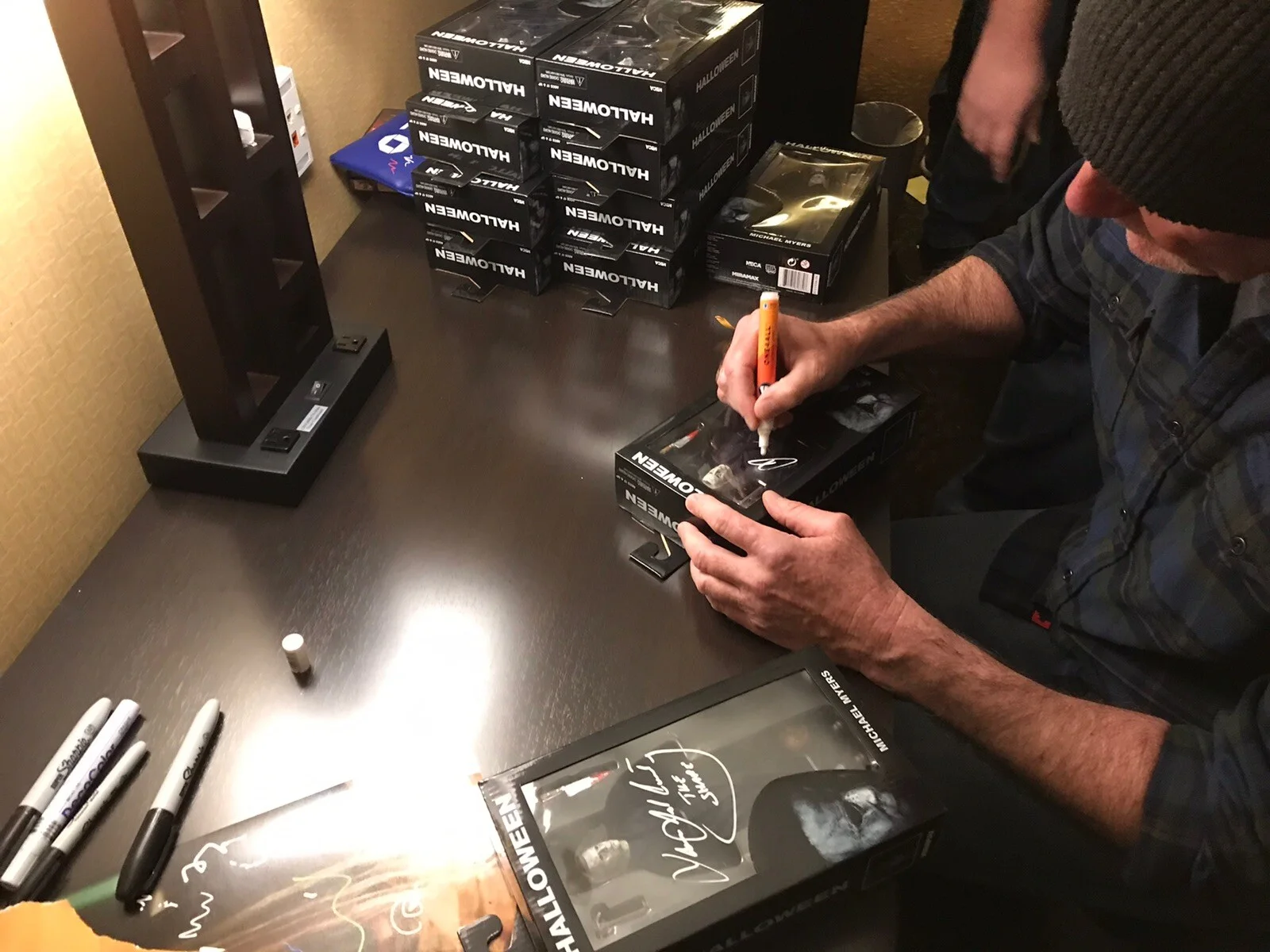 James Jude Courtney — Halloween Michael Myers Signed 8” Neca Action Figure James Jude Courtney Horror, изображение 2