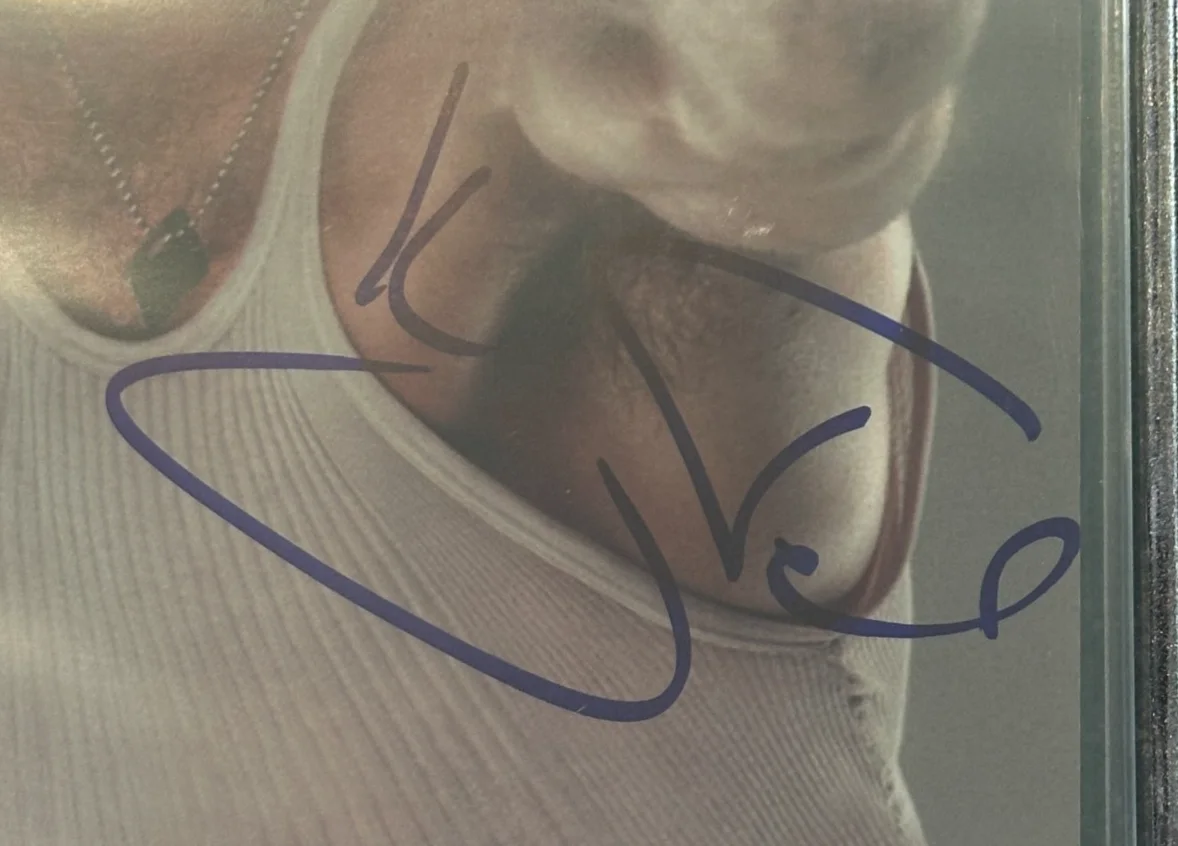 HUGH JACKMAN — HUGH JACKMAN Signed WOLVERINE 8 X 10 PHOTO Beckett Encapsulated, изображение 2