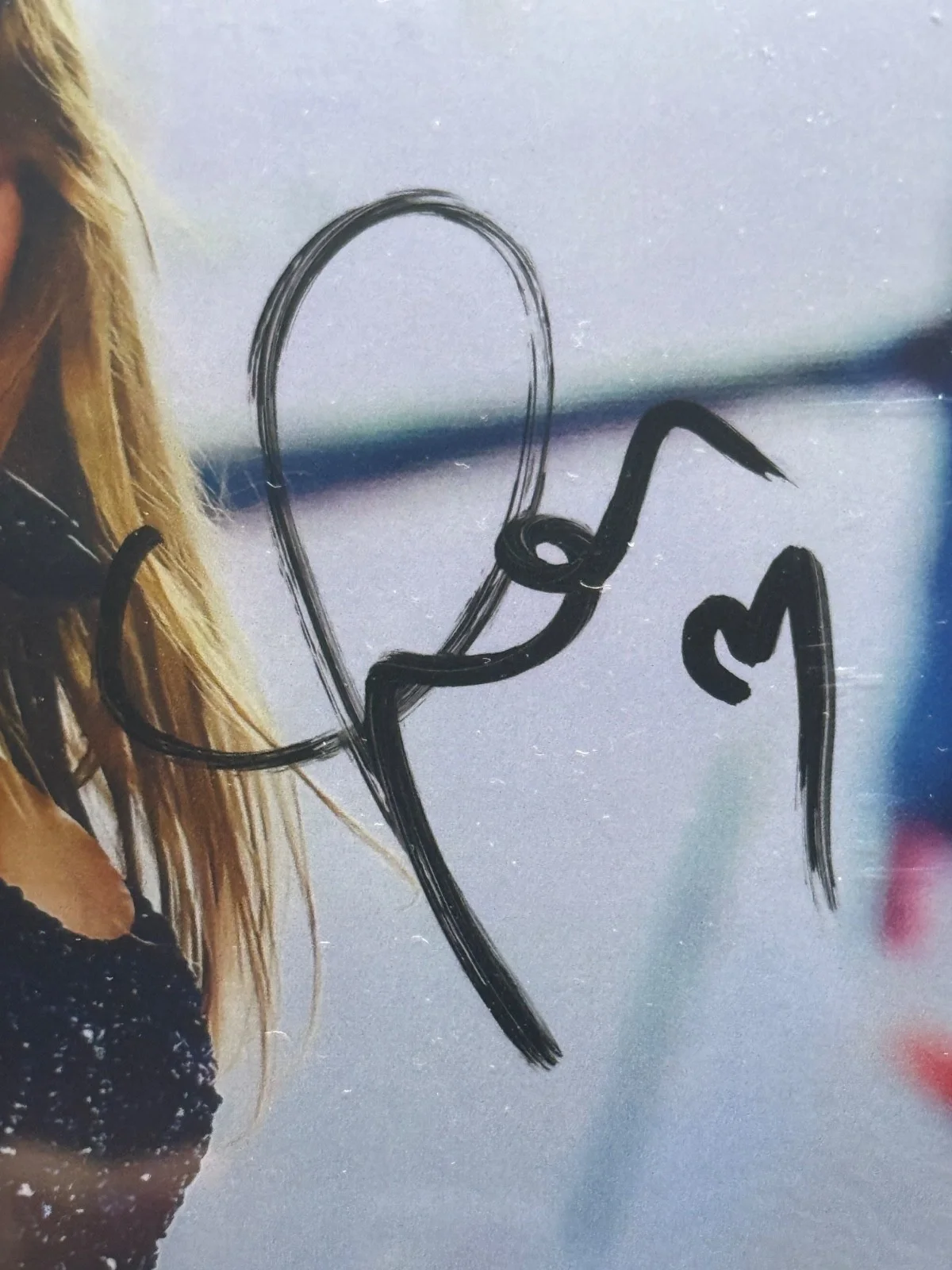 TAYLOR SWIFT — SIGNED TAYLOR SWIFT in concert Photo with COA - Slipcover - Ships FREE, изображение 2