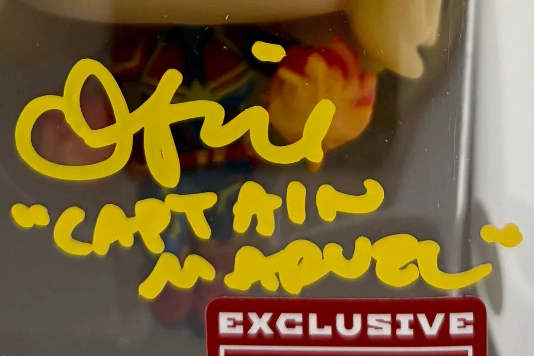 Brie Larson — Brie Larson Signed Exclusive "Collector Corps" Funko #446 "Captain Marvel" - JSA, image 2
