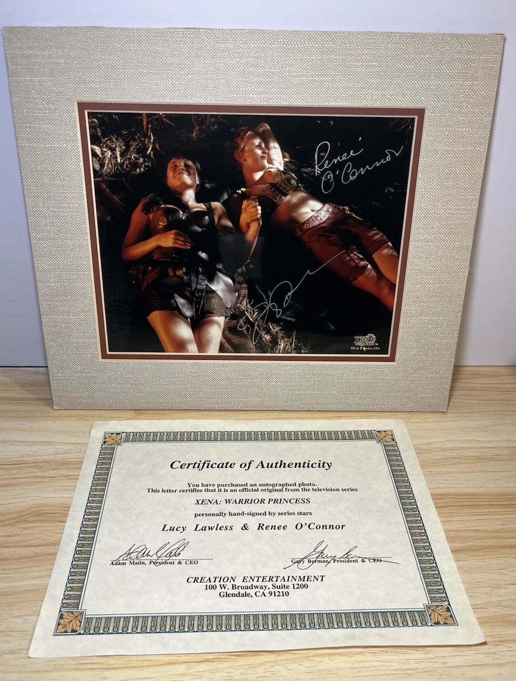 Lucy Lawless Xena Warrior Princess and Renee O’Conner Signed Auto Photo W/ COA, изображение 2