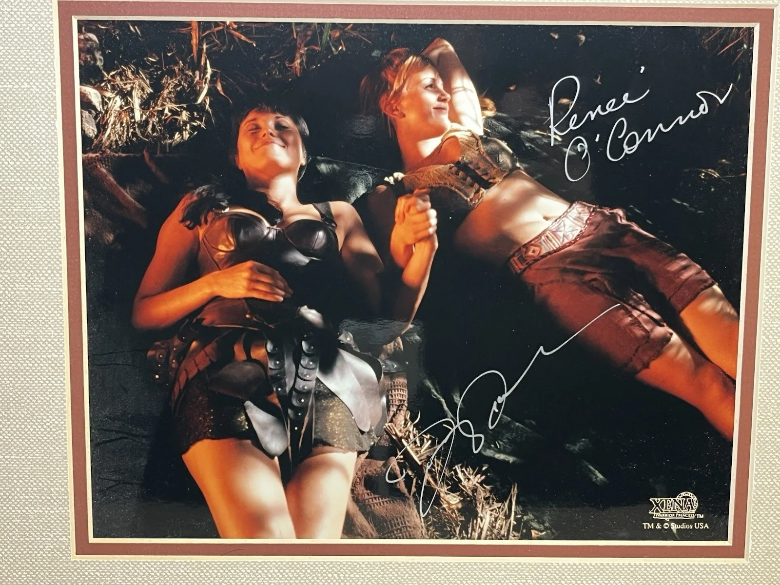 Lucy Lawless Xena Warrior Princess and Renee O’Conner Signed Auto Photo W/ COA, изображение 4