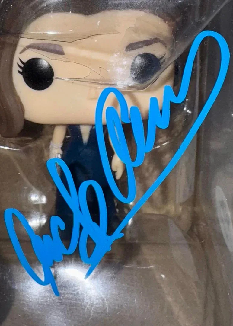 Ana DeArmas — Ana De Armas Signed Funko Pop #1014 "Paloma" (James Bond) - PSA COA, изображение 2