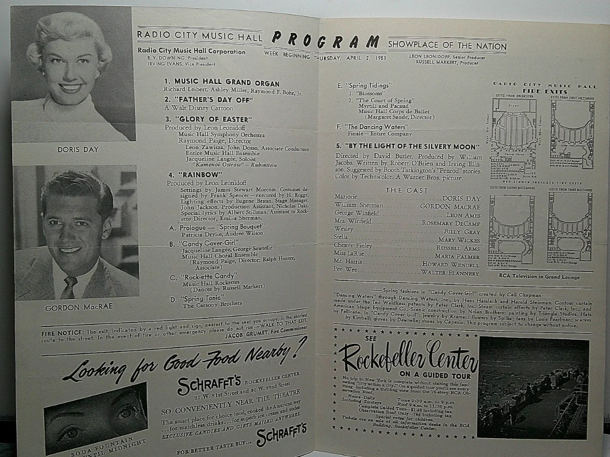 1953 Radio City Music Hall New York leaflet By The light Of The silvery moon, изображение 3