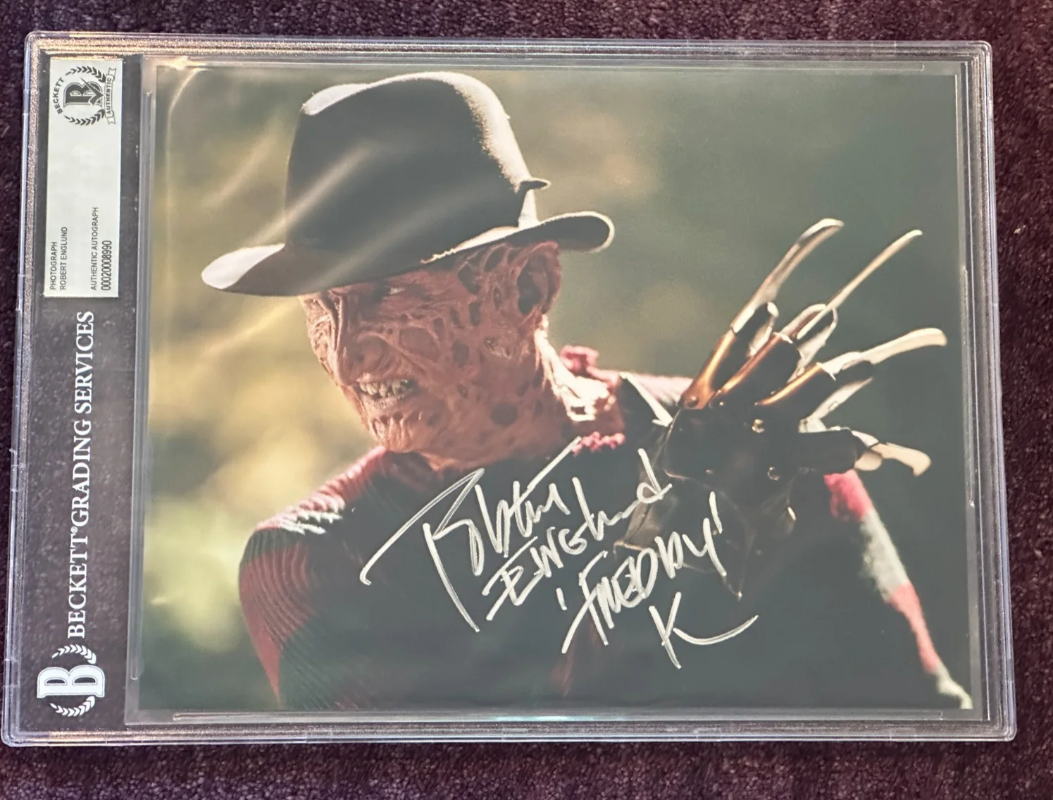 ROBERT ENGLUND — ROBERT ENGLUND Signed NIGHTMARE 8 X 10 PHOTO Beckett Encapsulated w/ FREDDY Insc