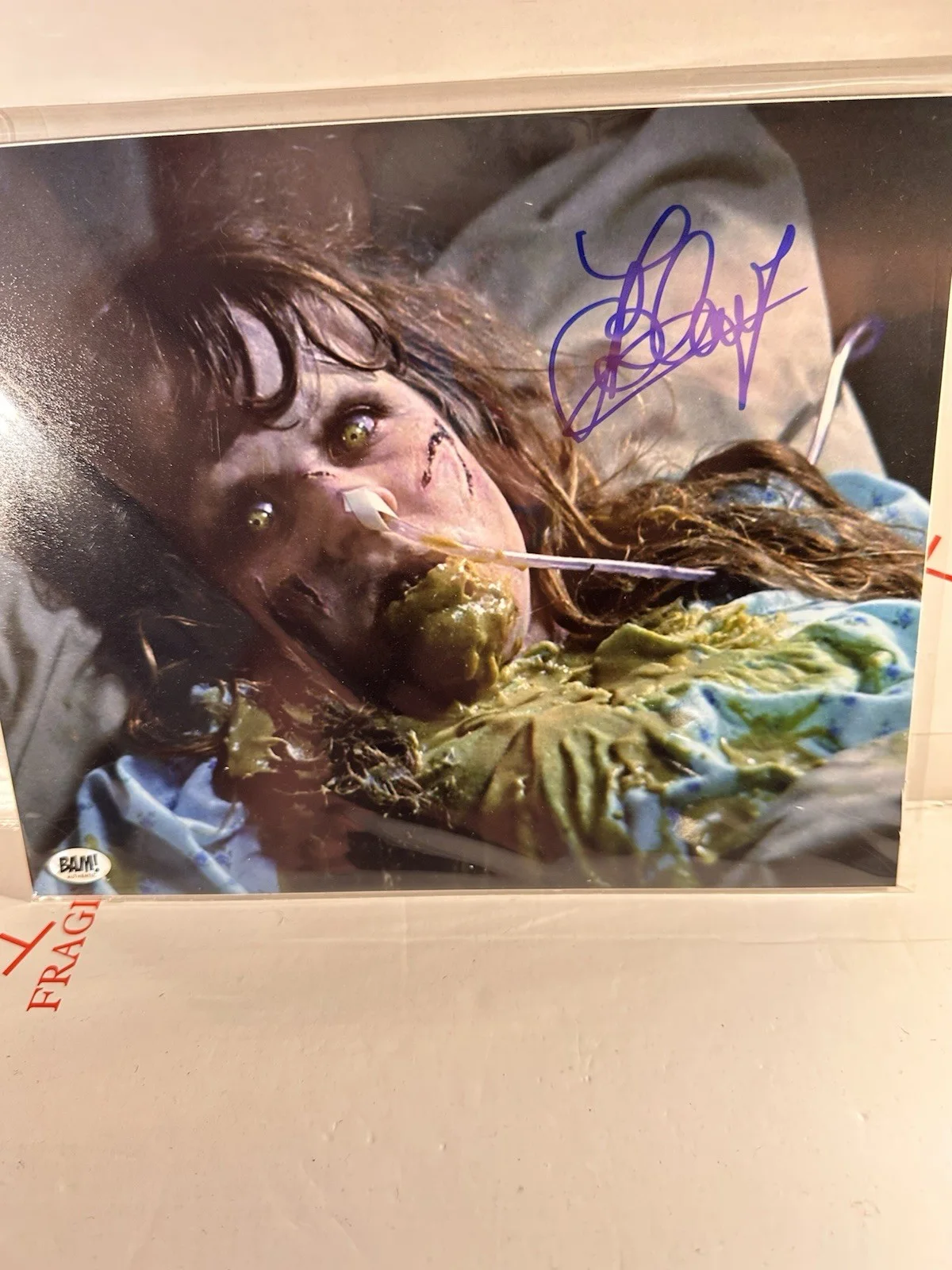 Linda Blair — Linda Blair The Exorcist Authentic Signed 10x8 Horizontal Photo w/ COA Bam Box