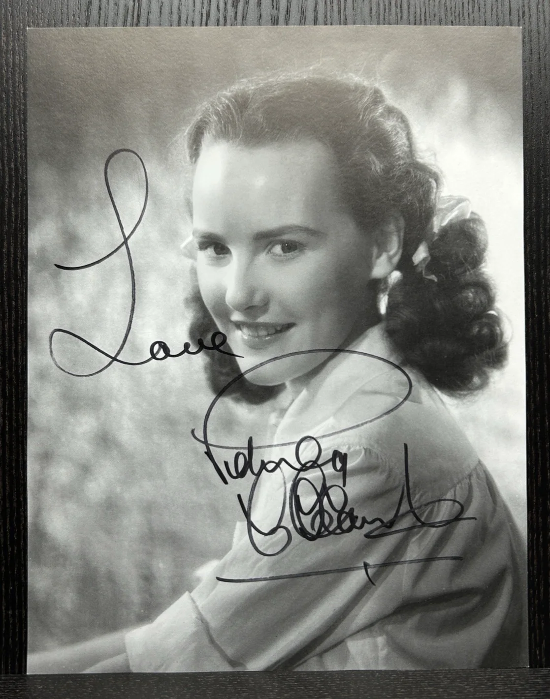 PETULA CLARK SIGNED 9" MAGAZINE PHOTO Original Autograph JSA COA Musician Singer, image 2
