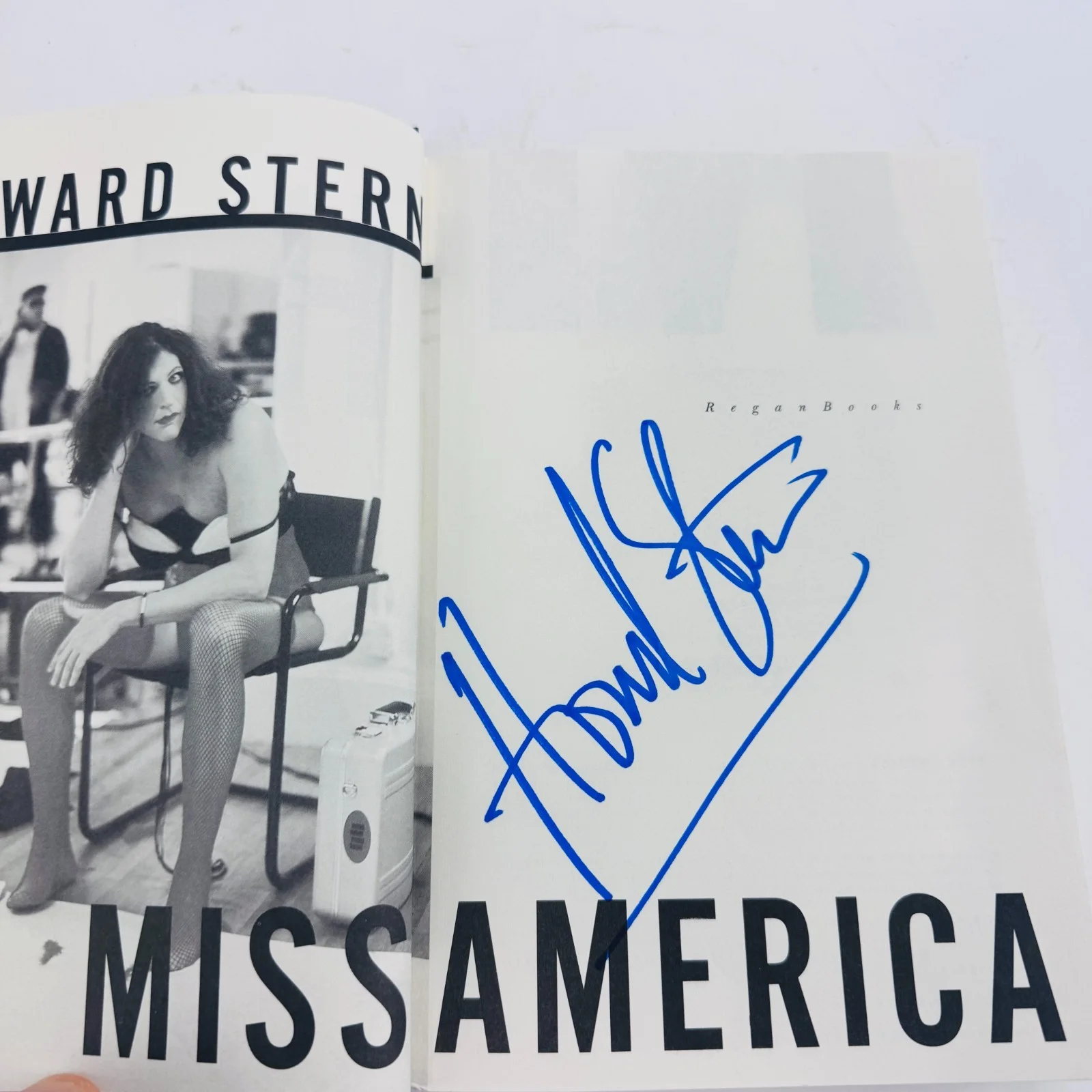 Howard Stern — Howard Stern Signed Book Miss America 1st Raunchy Disc Jockey Autograph PSA/DNA, изображение 4