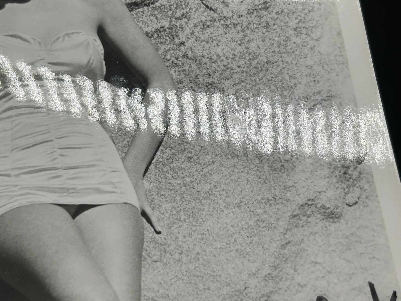 Corinne Calvet — CORINNE CALVET SEXY HAND SIGNED 8x10 PHOTO Original Autograph JSA Rope of Sand, изображение 4