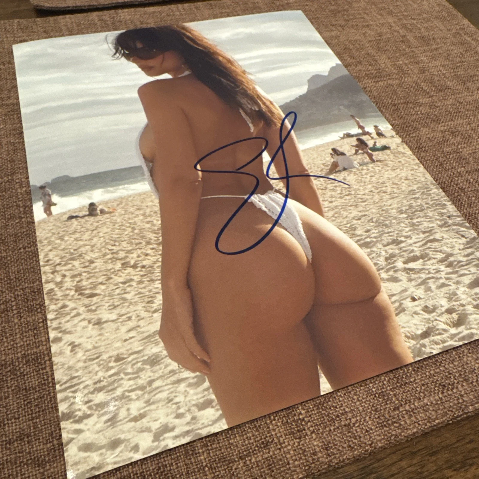 Emily Ratajkowski ~ Signed Autographed 8x10 Sexy Photo w/COA Matching Holograms, изображение 2
