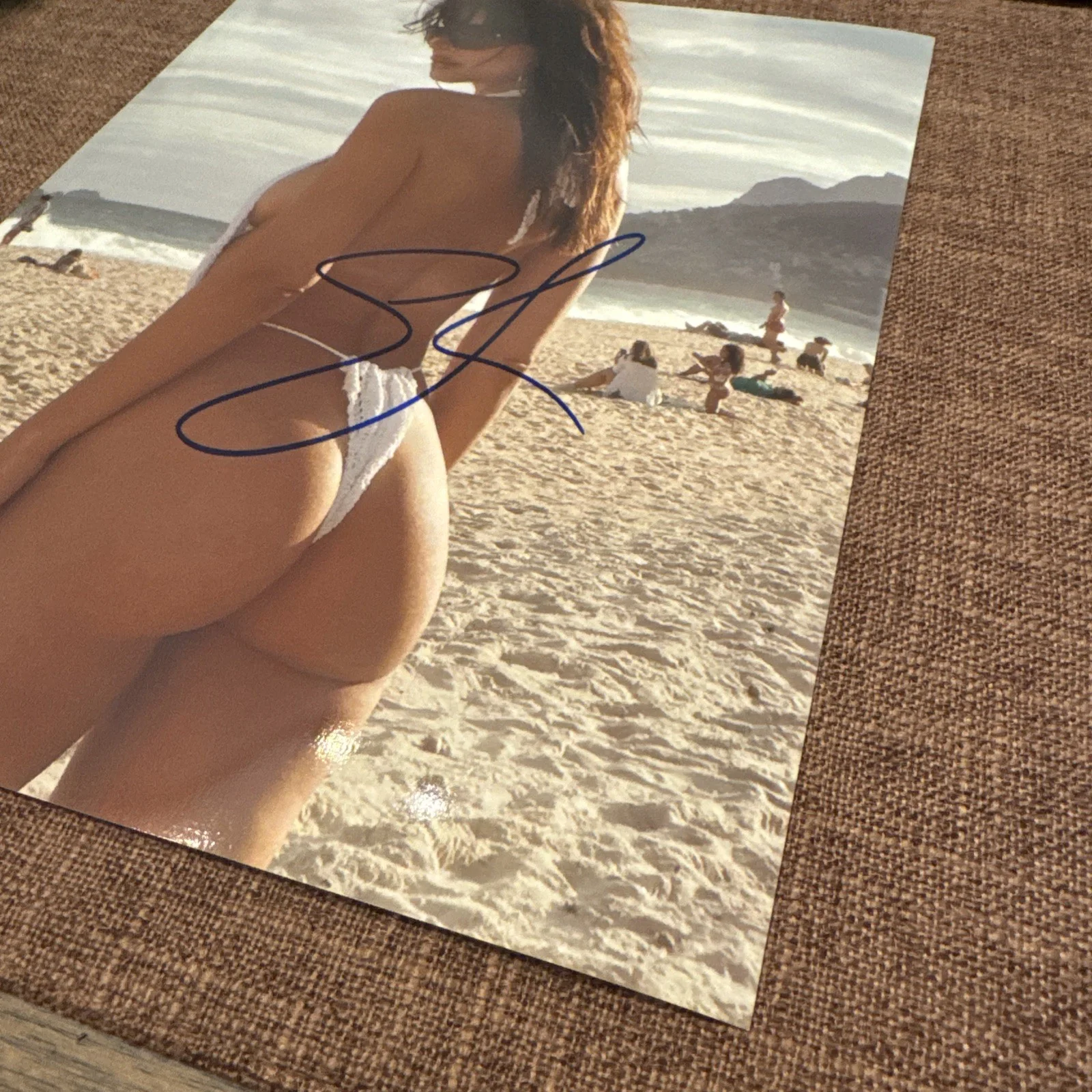 Emily Ratajkowski ~ Signed Autographed 8x10 Sexy Photo w/COA Matching Holograms, изображение 3