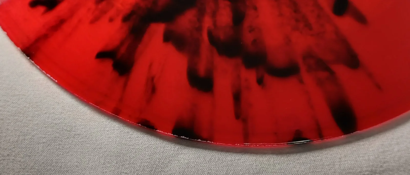 Tempest Signed Limited Red Splatter Vinyl Let's Live For Today / Beaumont Rag, изображение 4