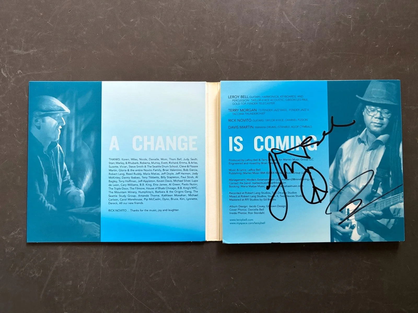 SIGNED (2x) !! CD A Change is Coming by LeRoy Bell 2008, image 5