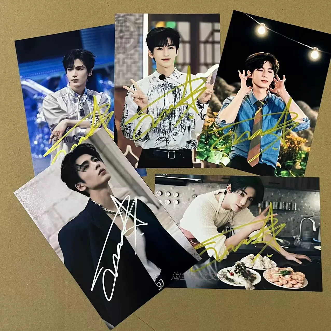 Zhang linghe Autographed Photo Collection photo, image 2